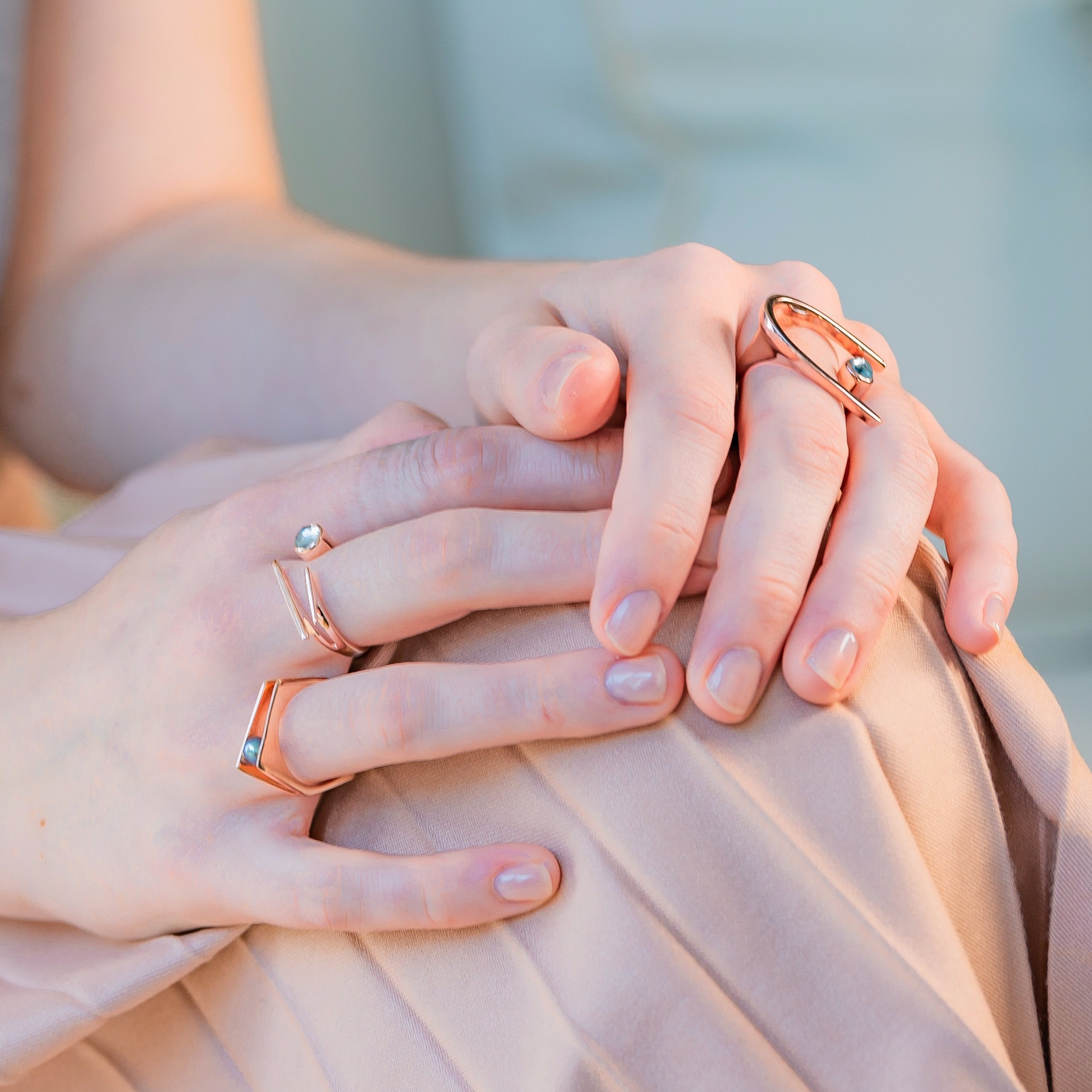 18ct Rose Gold Grey Pearl Alvaro Ring