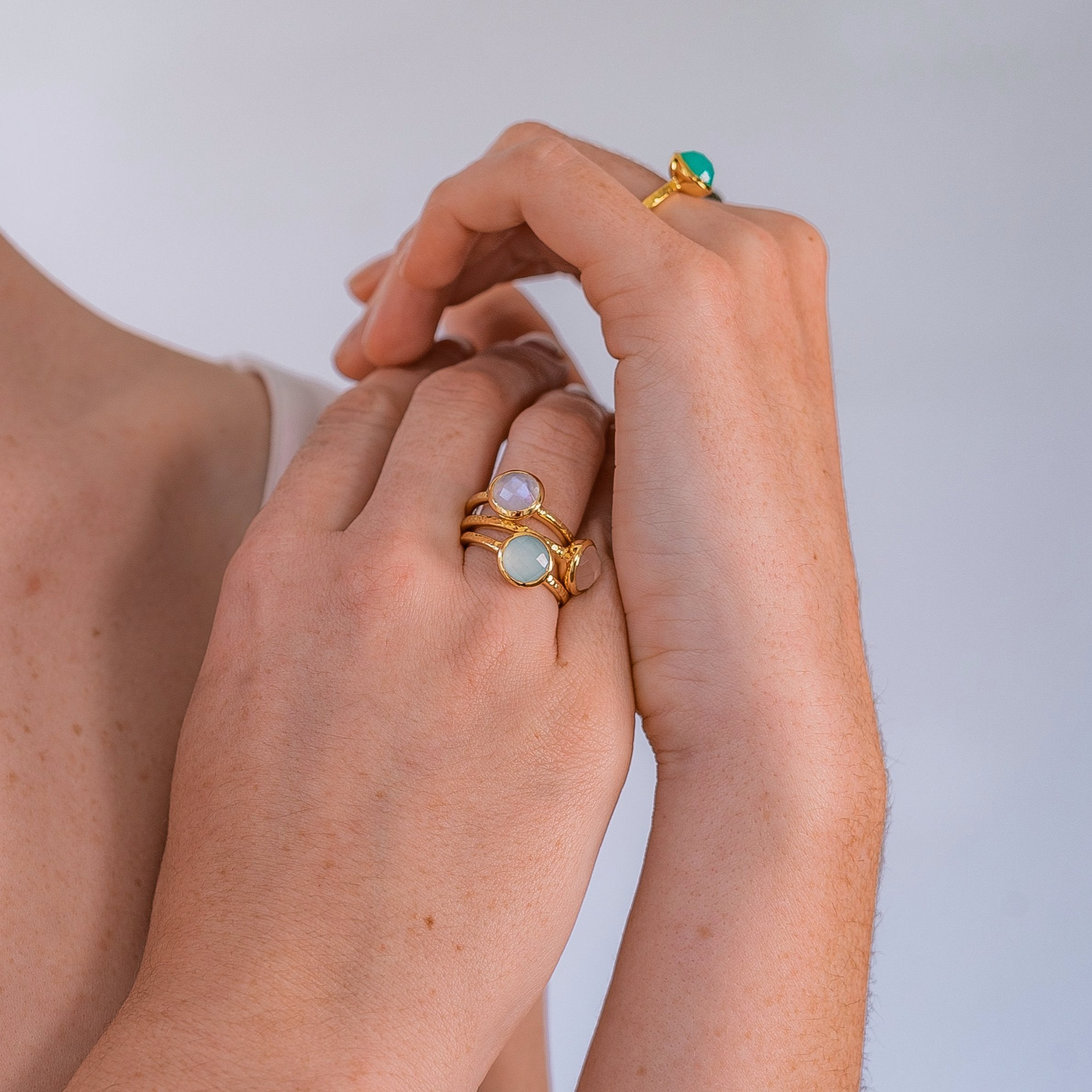 18ct Gold Vermeil Rose Quartz Gold Ring Rose Quartz Estella Side View