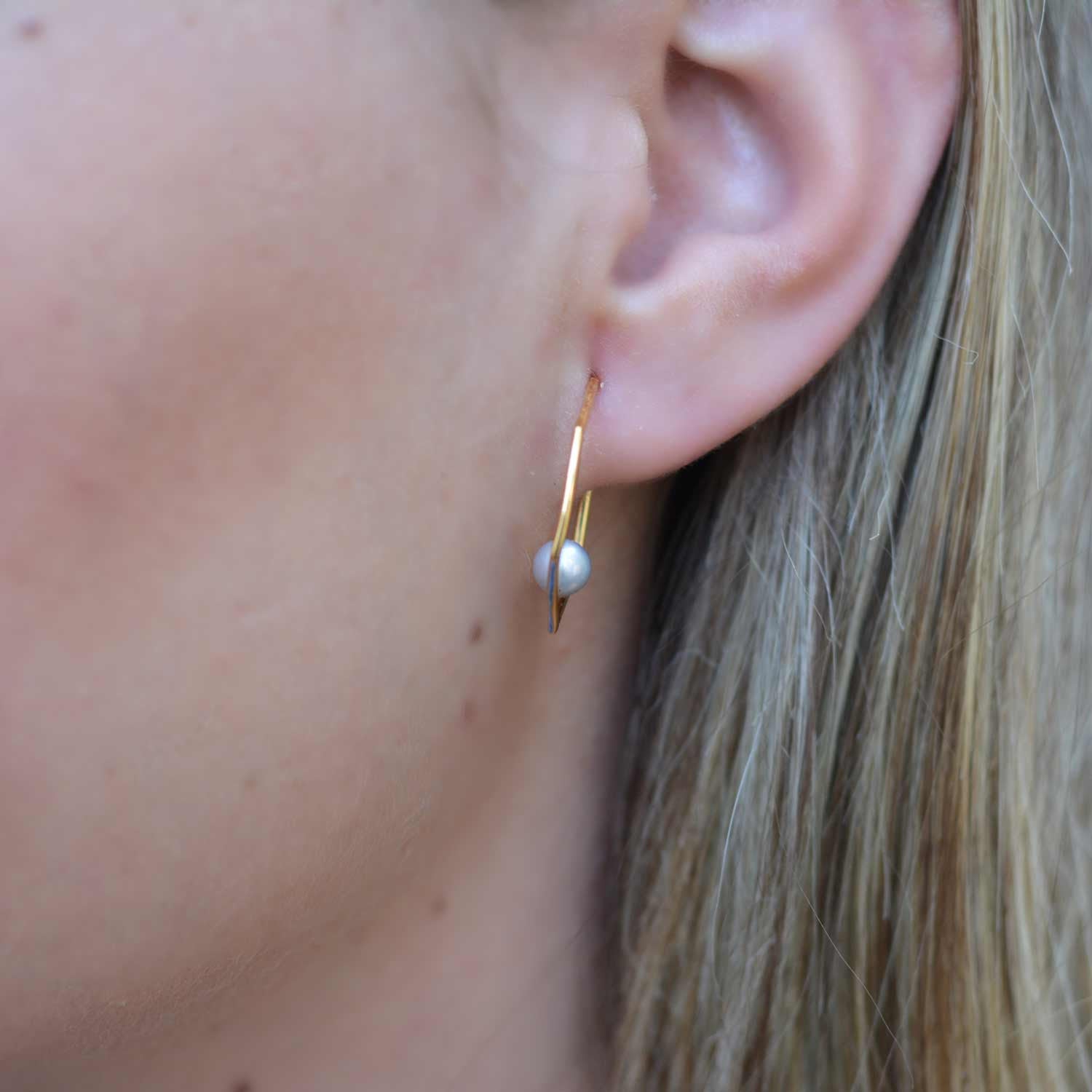 Gold Earrings White Pearl | Neola Design